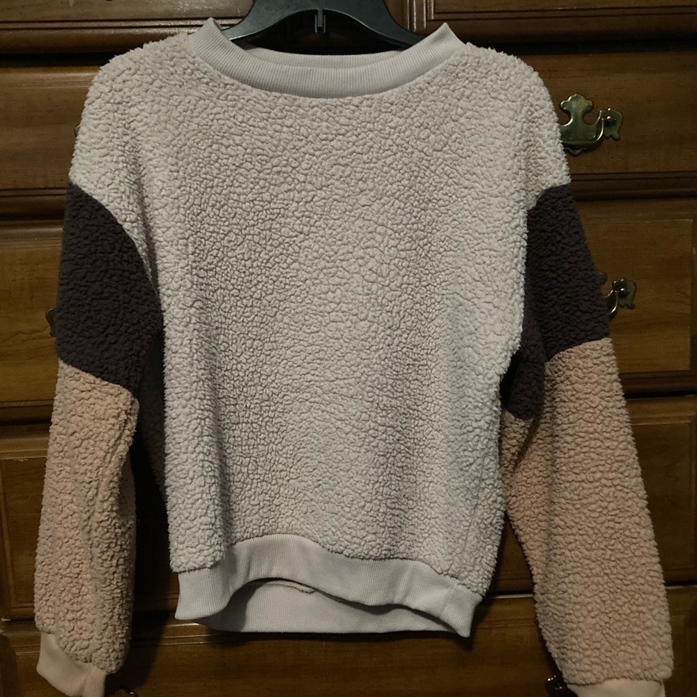 American eagle sherpa crewneck sweater